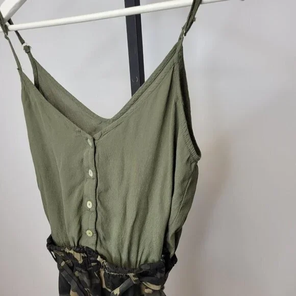 Romper - Picture 2 of 3